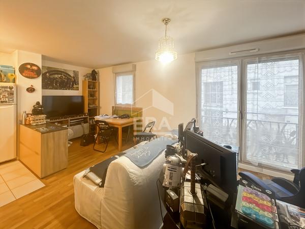 A VENDRE  LOUE APPARTEMENT F2 A DEUX PAS DE LA GARE D'ETAMPES