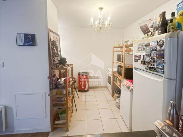 A VENDRE  LOUE APPARTEMENT F2 A DEUX PAS DE LA GARE D'ETAMPES