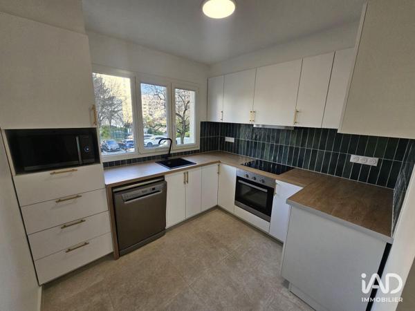 Location appartement 4 pièces 84 m² Asnières-sur-Seine