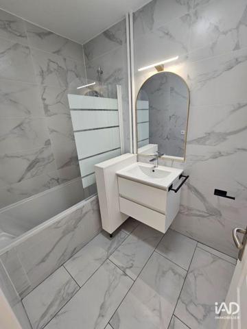 Location appartement 4 pièces 84 m² Asnières-sur-Seine