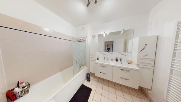 Appartement Asnieres Sur Seine 3 pièce(s) 72.80 m2 avec balcon