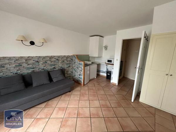 Appartement à louer 2 pièces 38m² Ardon (45160)