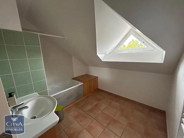 Appartement à louer 2 pièces 38m² Ardon (45160)
