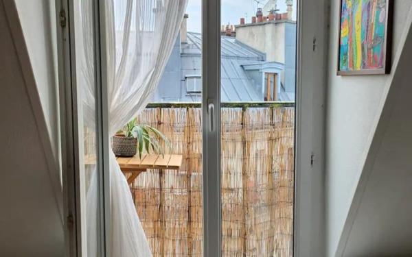 Appartement à vendre    1 pièce • 9,81 m2 Paris 18