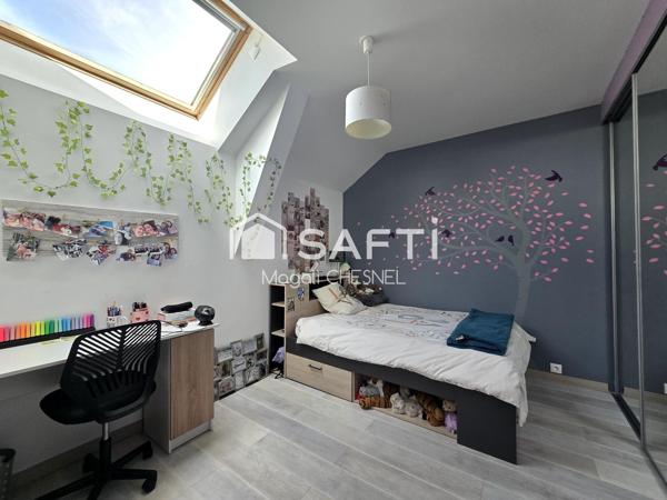 LONGERE 242 m² – 6 CHAMBRES – GRAND TERRAIN – GUIPEL