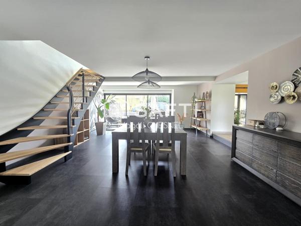 LONGERE 242 m² – 6 CHAMBRES – GRAND TERRAIN – GUIPEL