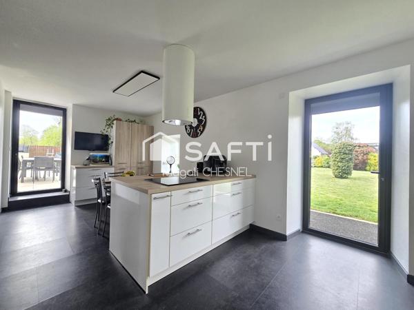 LONGERE 242 m² – 6 CHAMBRES – GRAND TERRAIN – GUIPEL
