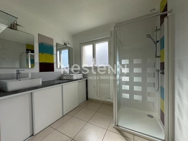 Maison de 4 chambres, jardin de 1300m² et garage !