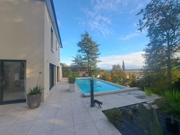 PROPRIETE D'EXCEPTION A LA FLECHE