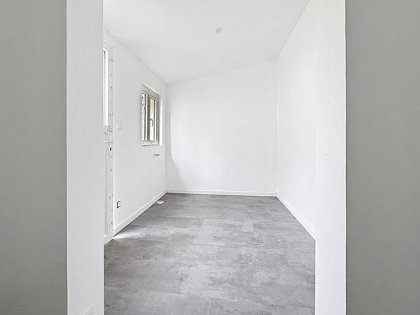 Charmante  Maison Orly 2 pièces  24.50 m2 avec dépendance de 7 m²
