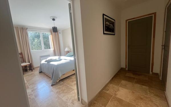 Maison à vendre    3 pièces • 100 m2 Saint-Saturnin-lès-Avignon