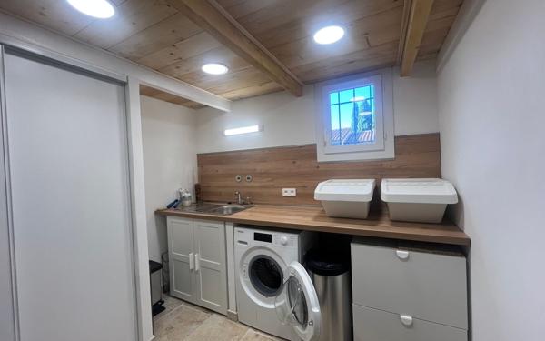 Maison à vendre    3 pièces • 100 m2 Saint-Saturnin-lès-Avignon