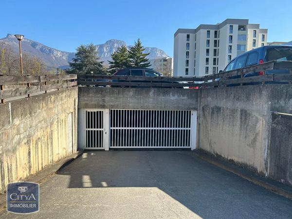 Parking à louer La Ravoire (73490)
