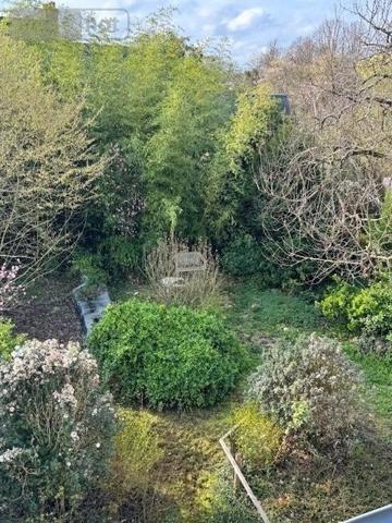 Maison à vendre à Vallon-sur-Gée dans la Sarthe (72540), ref : 72120-1019