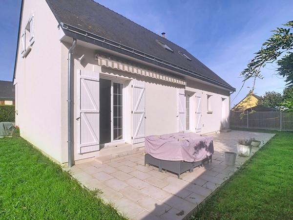 Maison familiale avec piscine au coeur de Tiercé