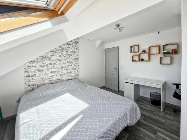 Maison à vendre 7 pièces (71) - 160 M² - Parc arboré de 1.5 hectares avec étang