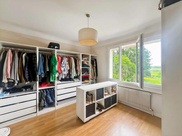 Maison à vendre 7 pièces (71) - 160 M² - Parc arboré de 1.5 hectares avec étang