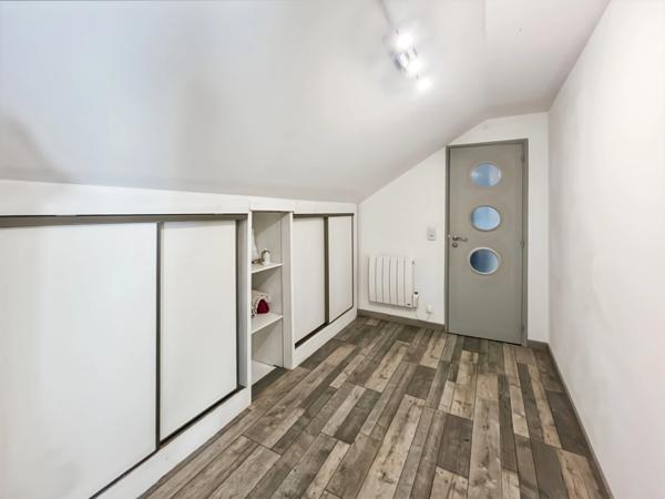 Maison à vendre 7 pièces (71) - 160 M² - Parc arboré de 1.5 hectares avec étang