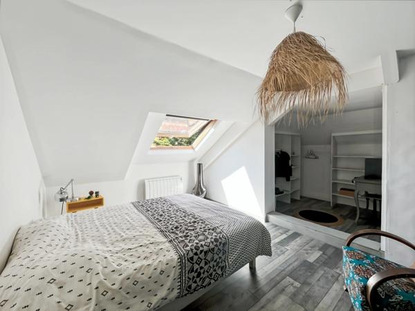 Maison à vendre 7 pièces (71) - 160 M² - Parc arboré de 1.5 hectares avec étang