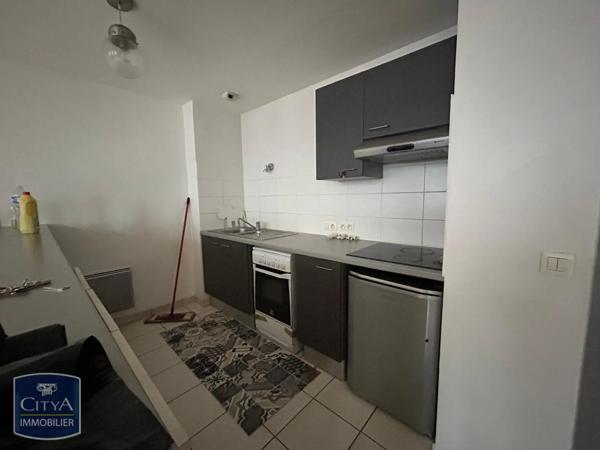 Appartement à louer 2 pièces 74.31m²