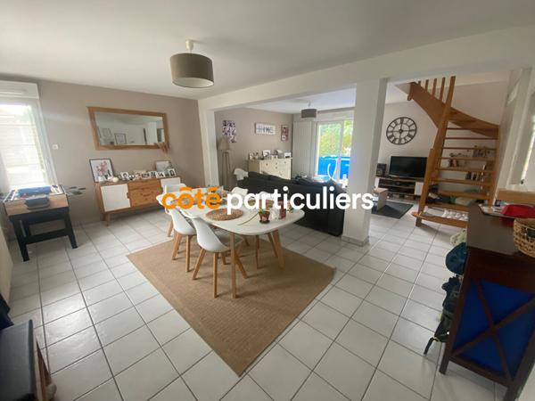 Vente Maison143 m² - 7 Pièces - LES HERBIERS (85500)