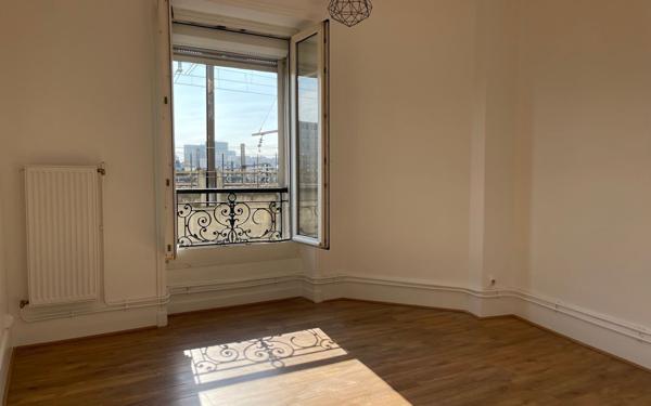 Appartement à louer    2 pièces • 36,87 m2 Paris 12