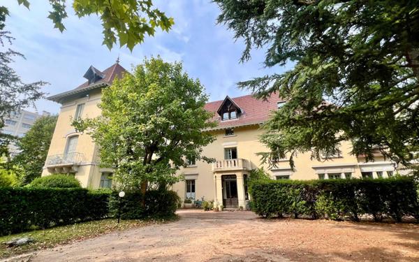 Appartement à vendre    5 pièces • 132 m2 Lyon 5