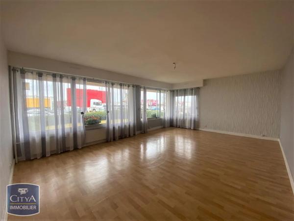 Appartement à louer 3 pièces 82.85m² Dieppe (76200)