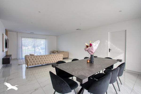 Maison à vendre |  Saint-Pantaléon-de-Larche |  4 pièces | 124 m²