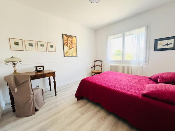 47300 VILLENEUVE SUR LOT A Villeneuve-sur-Lot, magnifique maison de plain pied d'environ 134m²