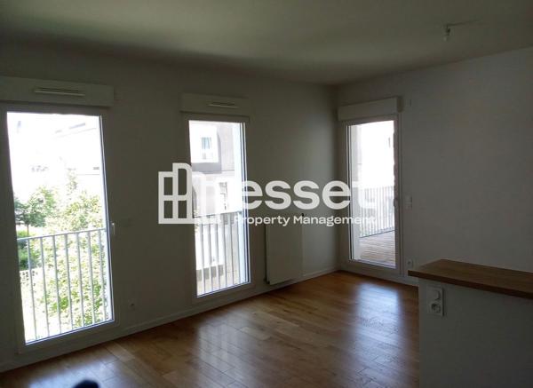 Location Studio 35.5 m² - Rueil-malmaison 92500