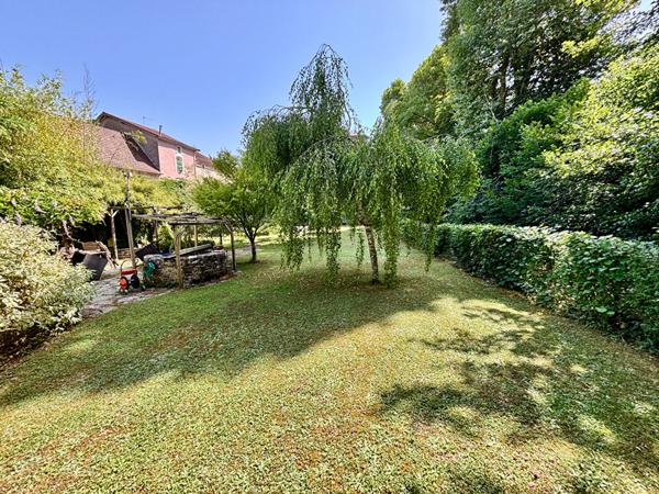 Maison bourgeoise de 214 m2 avec appartement indépendant