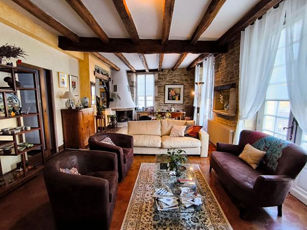 Maison bourgeoise de 214 m2 avec appartement indépendant