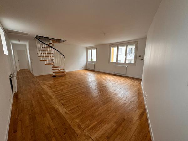 Appartement 5 pièces – 123 m² environ à Vannes (ref : 37093)