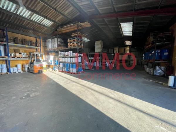 Location / Local Industriel / Bâtiment à Échiré (79410)