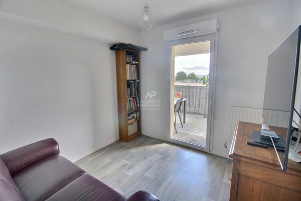 Appartement Chanteloup Les Vignes 3 pièce(s) 56,26 m2 €198 000 ** - Référence 957