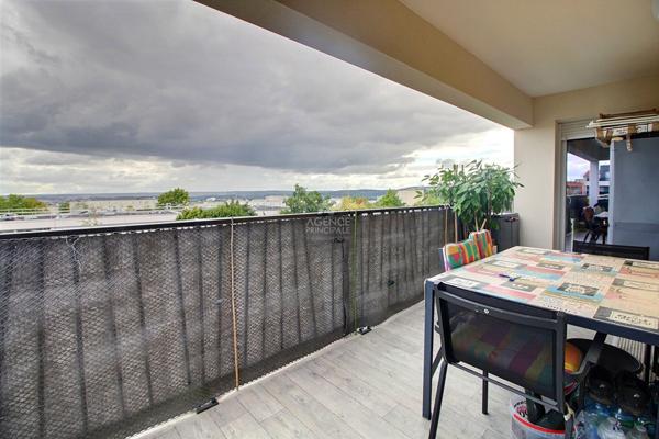 Appartement Chanteloup Les Vignes 3 pièce(s) 56,26 m2 €198 000 ** - Référence 957