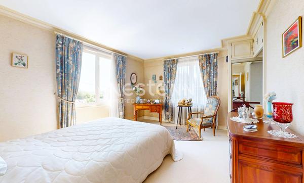 Entrée Etaples - Belle maison bourgeoise de 201 m² à fort potentiel