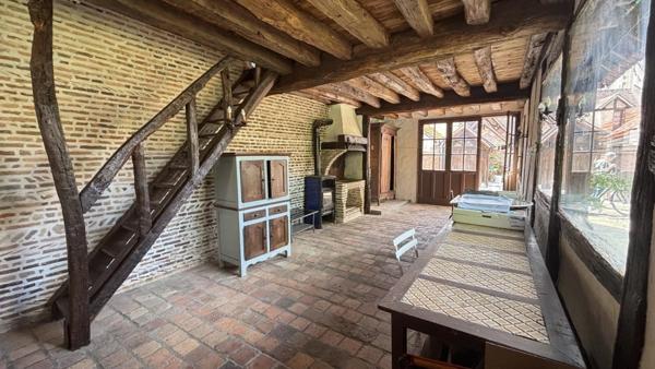 Vente Maison 6 pièces 183 m2 à Vouzon