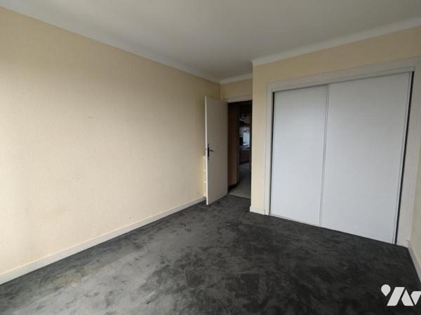 APPARTEMENT 2 PIECES - 1 CHAMBRE - STATIONNEMENT - CAVE - NANTES QUAI DE VERSAILLES 