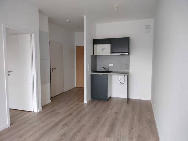 Appartement 2 pièces                                        - 44000 Nantes Réf : 12010