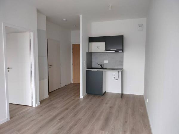 Appartement 2 pièces                                        - 44000 Nantes Réf : 12010