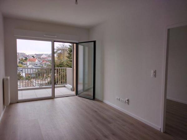 Appartement 2 pièces                                        - 44000 Nantes Réf : 12010