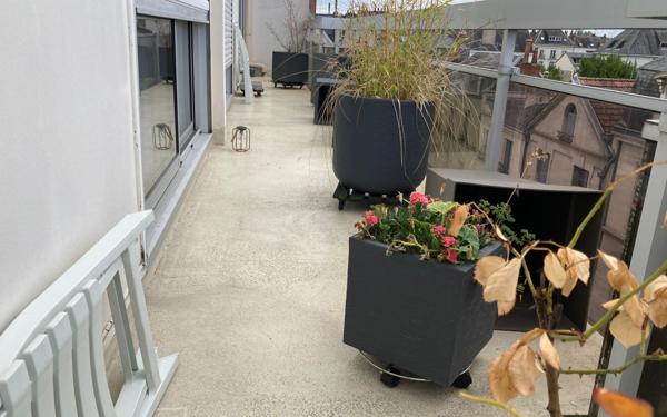 Appartement à vendre    5 pièces • 107 m2 Tours