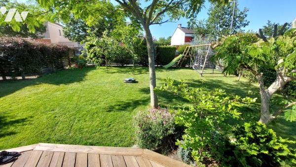 Couëron Bourg, maison récente de plain-pied, 3 chambres, jardin et double garage