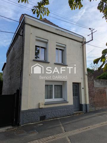 Cette maison vous offre un espace confortable et fonctionnel !