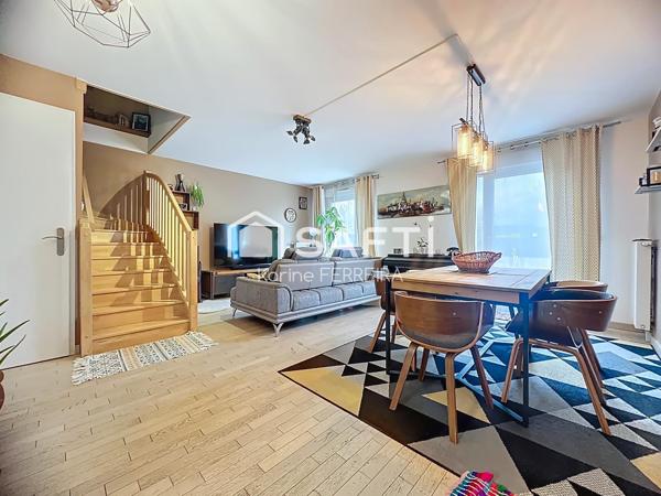 Maison familiale de 2016 – Suite parentale, salon parquet chaleureux & jardin avec terrasse