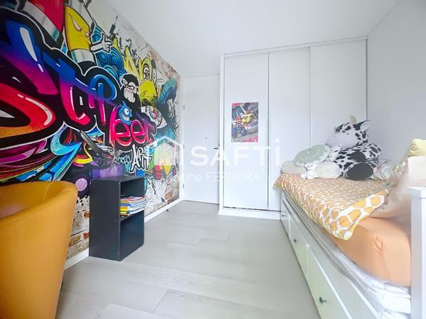 Maison familiale de 2016 – Suite parentale, salon parquet chaleureux & jardin avec terrasse