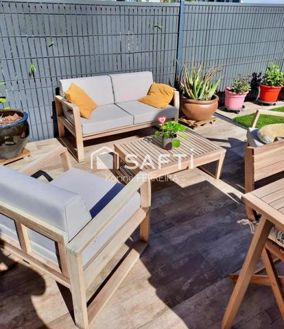 Maison familiale de 2016 – Suite parentale, salon parquet chaleureux & jardin avec terrasse