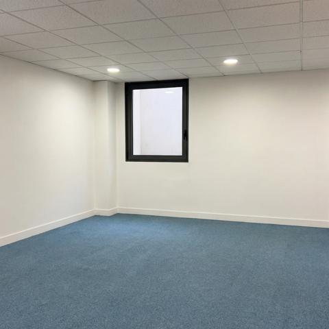Bureau - 230 m²